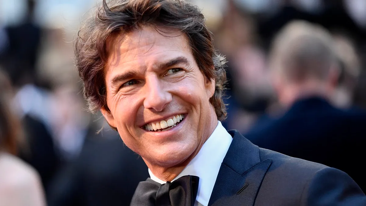 Tom Cruise hollywood smile